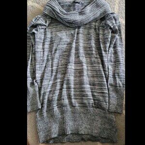 Womens Size XL Sweater. The Limited Brand